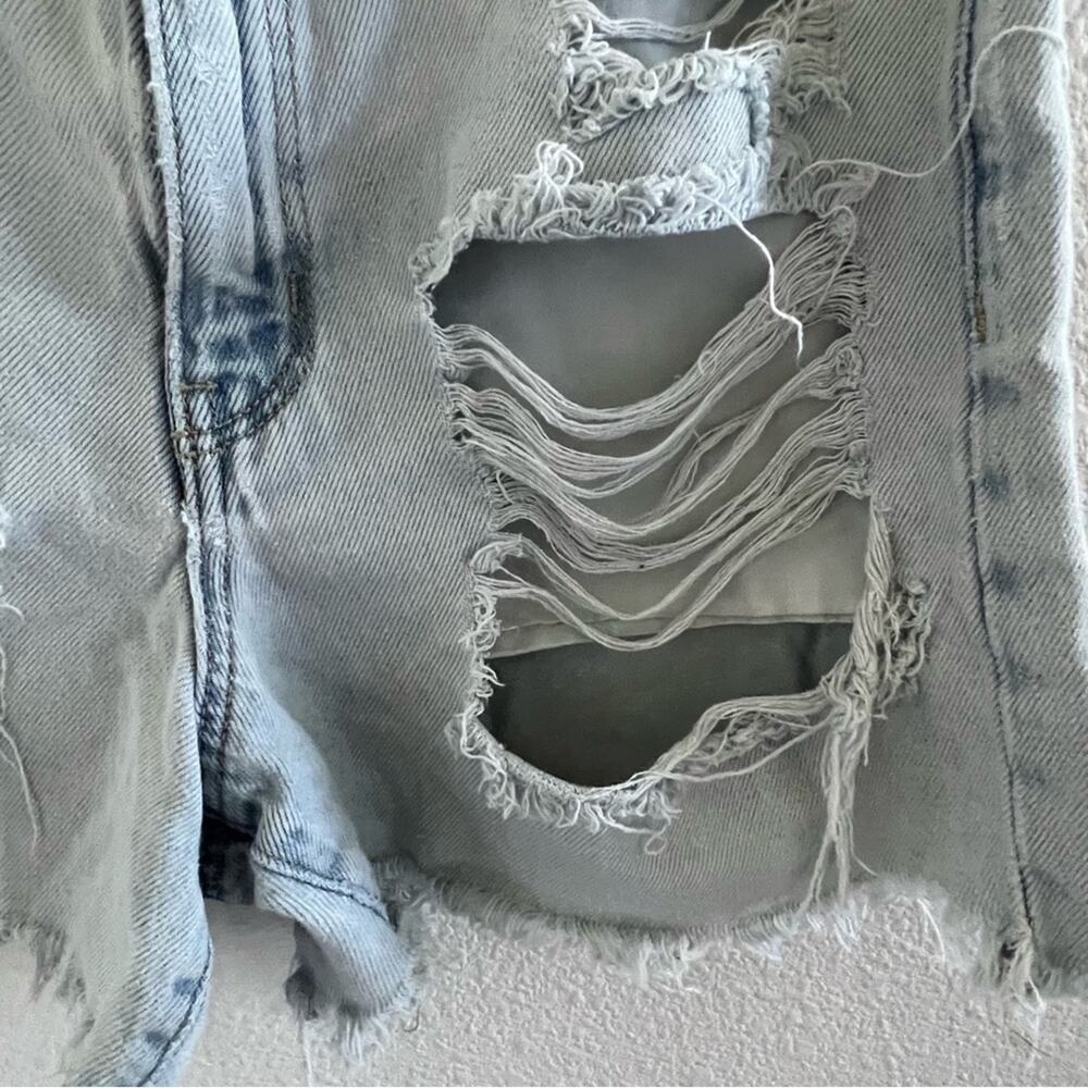 American Eagle Mom Short Heavy Distressed Shorts 6 - Picture 6 of 11
